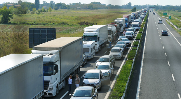 «Lavoro sicuro per i conducenti di mezzi pesanti: camion e autobus»