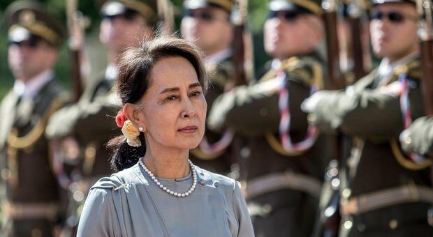 Colpo di Stato in Birmania: arrestata Aung San Suu Kyi, il potere al capo dei militari
