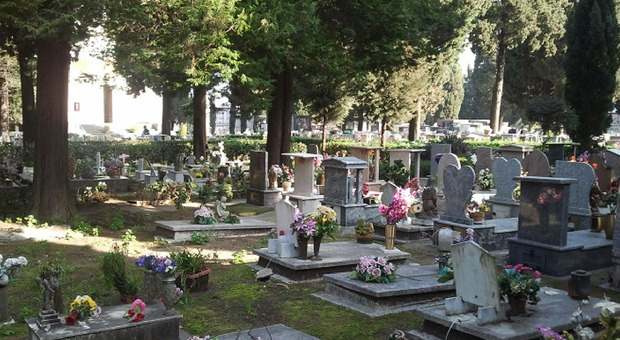 Il cimitero di Cava de' Tirreni