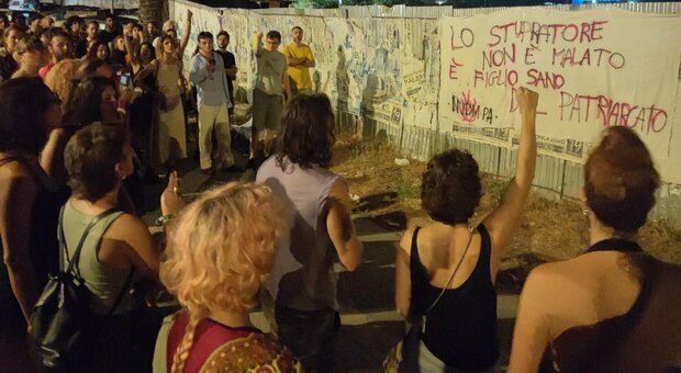 Stupro di Palermo, il ragazzo scarcerato su TikTok: «Galera di passaggio, più forti di prima»