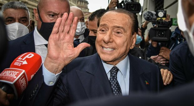 Quirinale, Berlusconi ci crede: la sinistra mi può votare. Il "no" di Letta e Conte