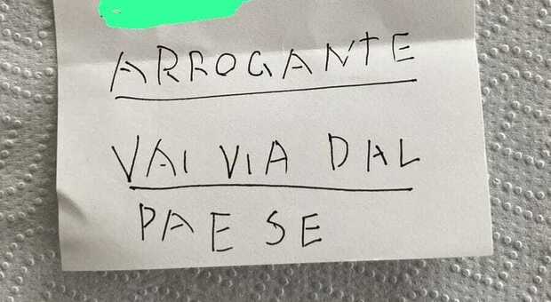 Minacce alla dottoressa su un biglietto anonimo a Gaiarine: «Sei arrogante, vai via dal paese»