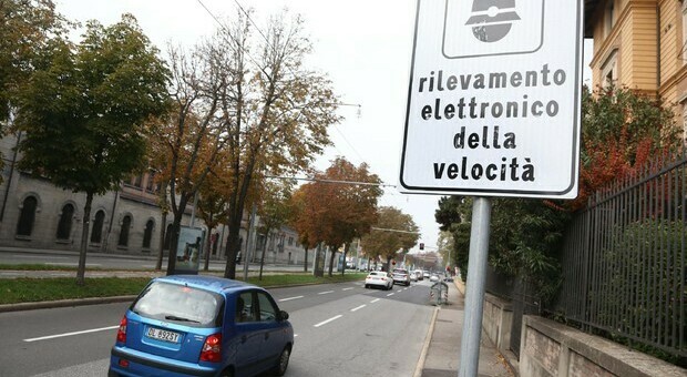 Autovelox anche in città «per tutelare i pedoni»: la novità nel codice della strada