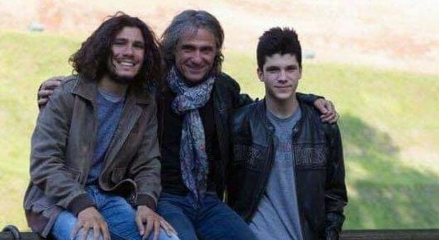 Alberto Antonello (a destra) con il papà Franco e il fratello Andrea