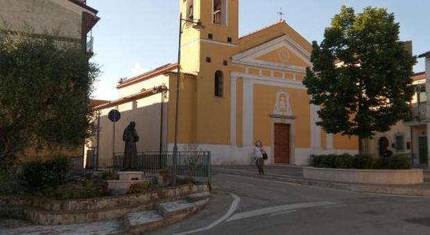 Furto in chiesa a Pertosa: rubato l'oro donato dai fedeli a San Benedetto