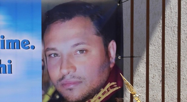 Pasquale Apicella, poliziotto ucciso dai ladri in fuga a Napoli: tre condanne per omicidio volontario ma niente ergastoli