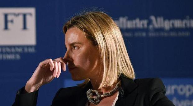 Immigrati, Mogherini: «È una vergogna che Europa si svegli solo di fronte a morti»