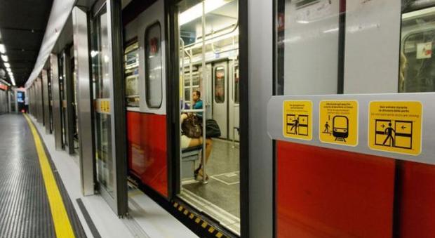 Milano, allarme bomba a Sesto Marelli: metro chiusa per un'ora
