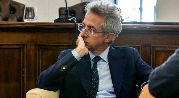 Elezioni 2022, Gaetano Manfredi sindaco di Napoli: «Importante votare, l'astensionismo cresce per dibattiti lunari»
