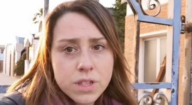Federica va sulla tomba della figlia di 9 anni e le rubano dalla macchina 60 uova di Pasqua per beneficenza VIDEO