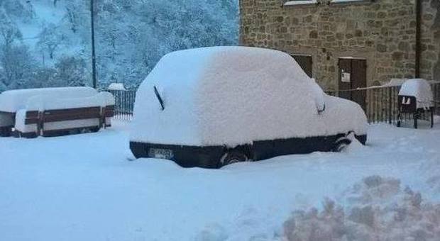 Ascoli, trenta centimetri di neve caduti ​sui monti Sibillini e della Laga