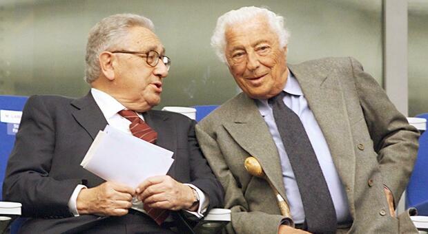 Henry Kissinger allo stadio con Gianni Agnelli