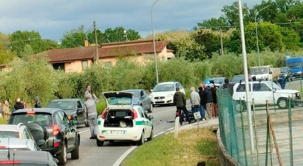Roccasecca, schianto tra auto e moto sulla Casilina: un 30enne trasferito a Roma in eliambulanza