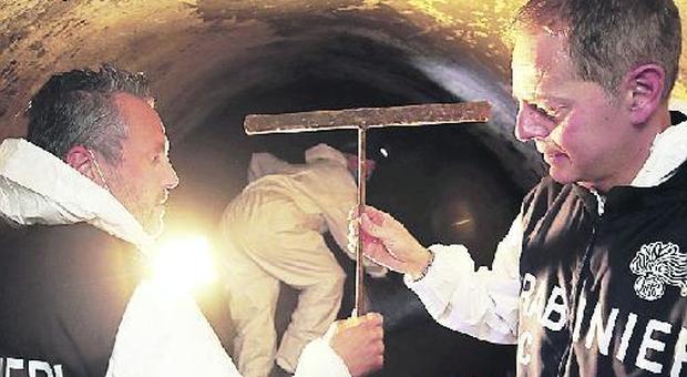 Pompei, i segreti underground: viaggio nei tunnel dei tombaroli