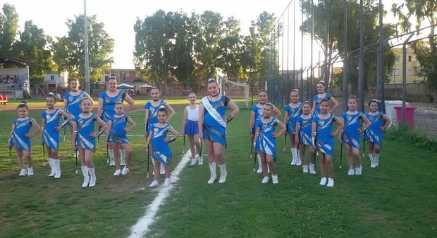 Pontinia: sesto raduno di majorettes tra twirling e cheerleaders