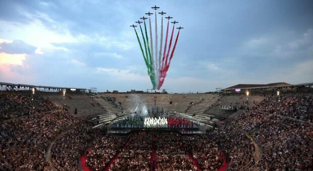 Arena di Verona, il maltempo non ferma il trionfo dell'Aida. Grande successo per l'apertura di stagione in mondovisione
