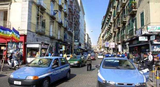 Napoli choc, donna trovata sanguinante in strada: è grave