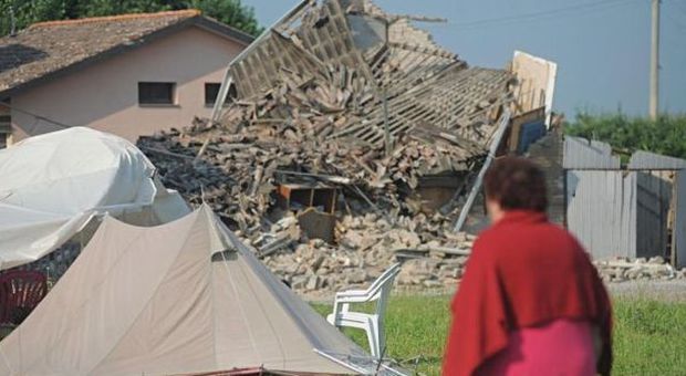 Terremoto in Emilia, scossa da 4,2 gradi Clini: 15 anni per sicurezza del suolo