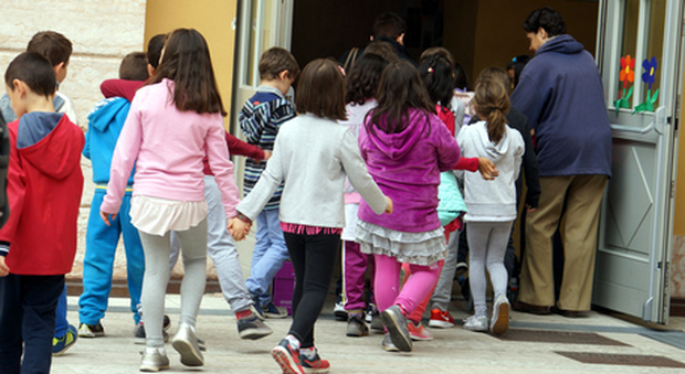 Roma, forte odore di gas dal seminterrato: evacuata scuola dell'infanzia