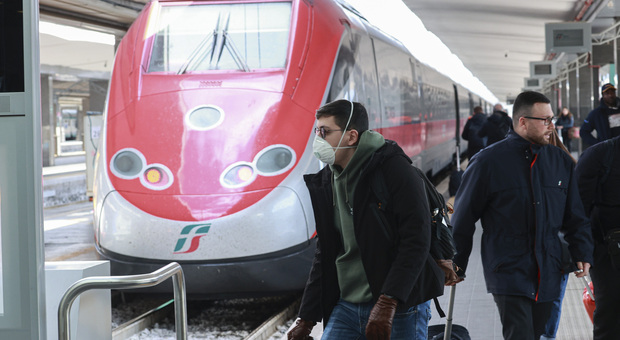 Trasporti: Trenitalia e Wetaxi insieme per lanciare mobilità integrata