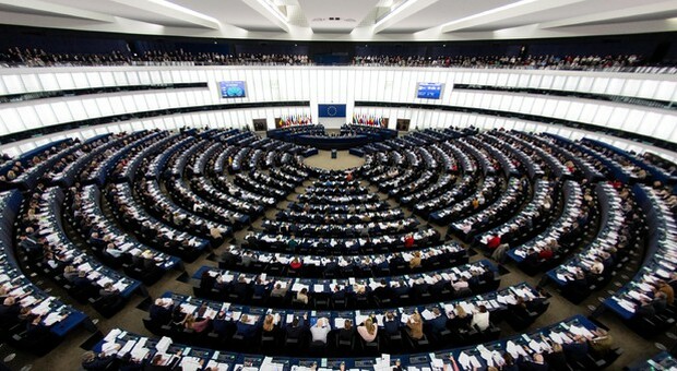 La plenaria torna a Strasburgo dopo 16 mesi