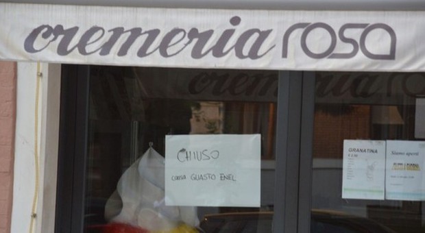 Black out, centro di Ancona isolato per 8 ore Commercianti e imprese chiedono i danni