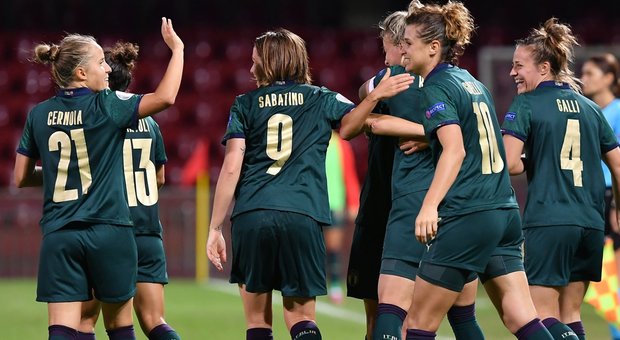 Euro 2021, l'Italia femminile vince 5-0 con Malta, è la sesta vittoria di fila