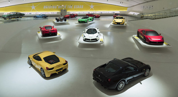 Una panoramica della mostra al Museo Ferrari