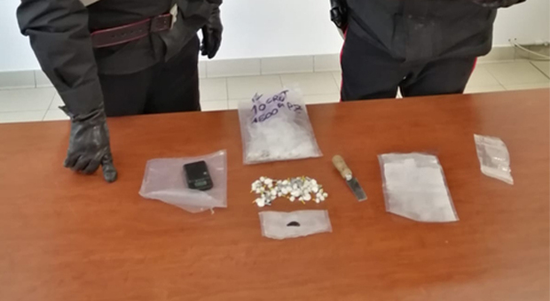 Aprilia, 25 grammi di cocaina in casa: arrestato un ragazzo di 27 anni