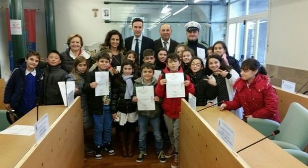 Porto Sant'Elpidio, visita dal sindaco ​Gli alunni scoprono i segreti del Comune