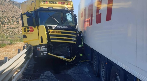 Sezze, grave incidente allo scalo: feriti due autotrasportatori