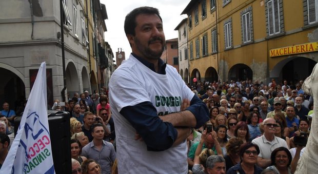 Milano, Salvini: «Onore a chi ha vinto. Parisi farà il capogruppo dell'opposizione»
