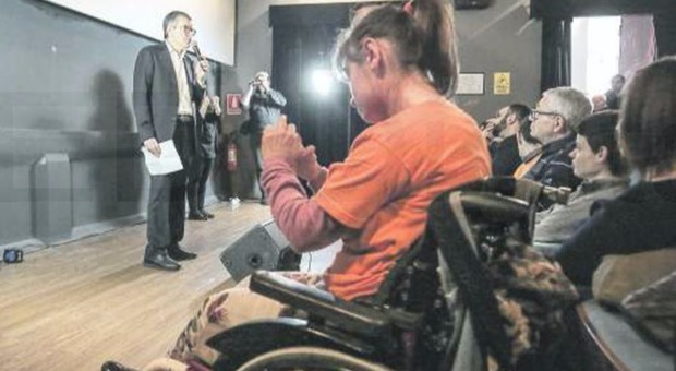 Sussidi ai disabili, è caos al Comune di Napoli: la Regione arriva in soccorso