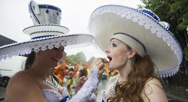 Inghilterra, apparente attacco con acido genera panico al Carnevale di Notting Hill
