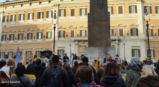 Manifestazione del PAE a Piazza di Montecitorio. Foto di repertorio di Remo Sabatini