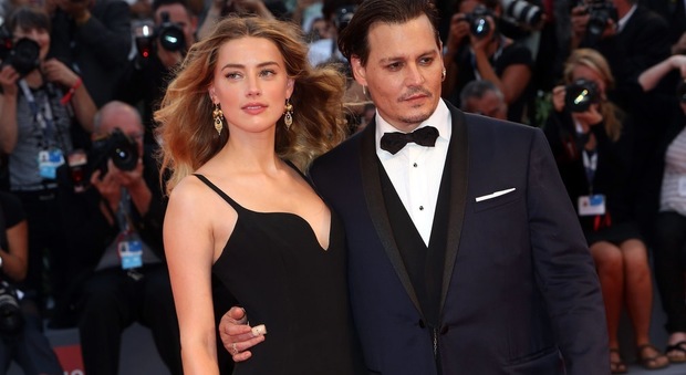 La moglie di Johnny Depp evita il carcere: se l'è cavata con una multa di 1.000 euro