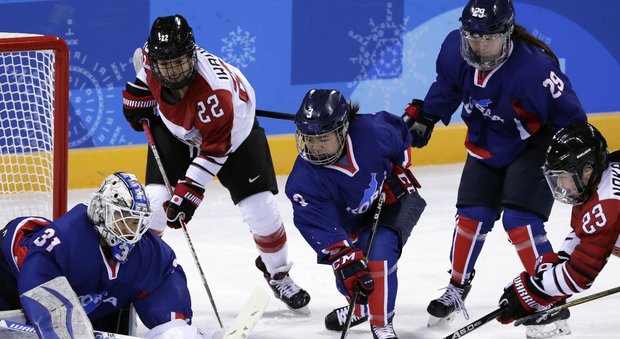 Pyeongchang, sconfitta con il Giappone ed elmininazione per le Coree unite nell'hockey femminile