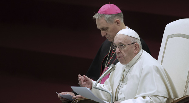 Papa Francesco silura i cardinali Pell ed Errazuriz, il C9 diventa C6 per problemi legati alla pedofilia