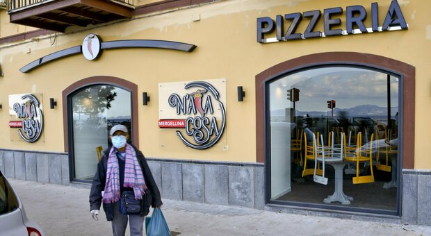 Campania zona gialla, ristoranti aperti ma non tutti: «Discriminazione inaccettabile, così falliamo»