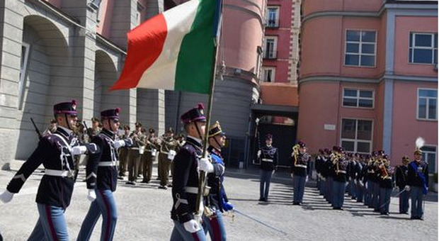 Scuola militare Nunziatella a Napoli: crolla un pavimento, maresciallo in ospedale