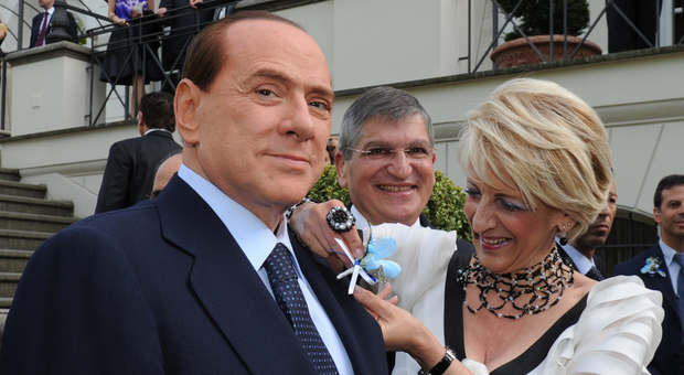 Berlusconi, l'eredità del terzo uomo più ricco d'Italia. Dalle ville fino alle società: un patrimonio da 6,9 miliardi