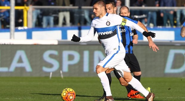 Il Napoli rilancia ancora per Icardi: 50 milioni più bonus offerti all'Inter