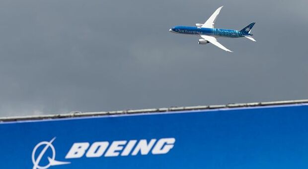 Boeing cita questioni geopolitiche dopo maxi ordine cinese per rivale Airbus