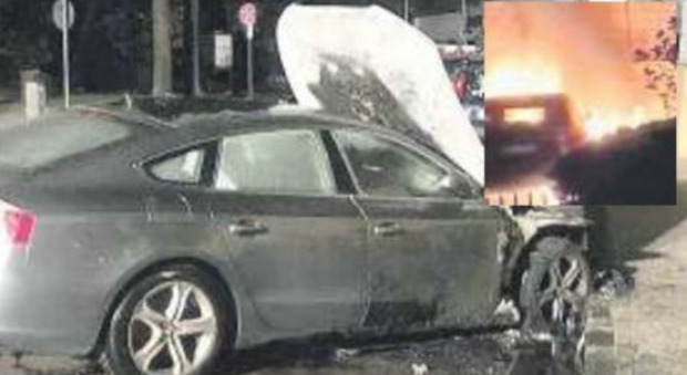 Incendio a Montesarchio, distrutta l'auto di un avvocato: è giallo sulle cause
