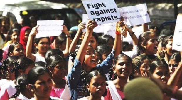 Proteste in India contro gli stupri