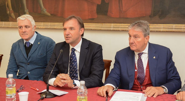 Marzio Innocenti, da sinistra, Massimo Bitonci e Alfredo Gavazzi alla presentazione di un test match azzurro a Padova