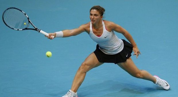 Tennis, Errani in semifinale a Parigi sfiderà la francese Cornet