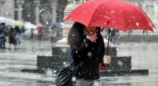 Meteo, freddo polare in arrivo su tutta l'Italia: piogge e nevicate dalla Liguria alla Campania