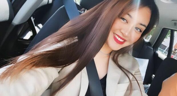 Ivanah Crystal Briones morta a 25 anni nell'incendio a Torino, feriti la mamma e il papà: la famiglia era riunita per le feste