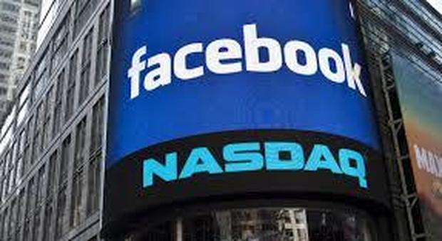 Facebook crolla in borsa dopo lo scandalo, i mercati mondiali in forte calo